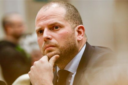 Belgischer Abgeordneter nach Brief von chinesischer Botschaft: „Kann ich mich freuen, noch am Leben zu sein?“
