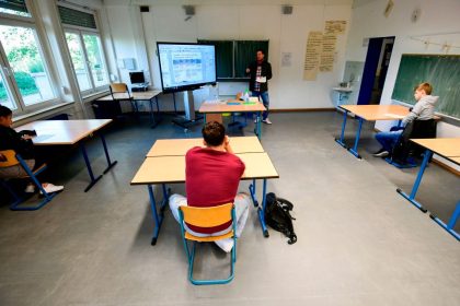 Schulbeginn für Abschlussklassen – Schüler der 1.-3. und 5.-8. Klasse bleiben weiterhin zu Hause