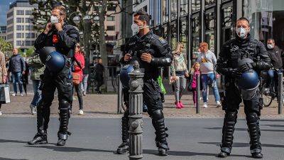 „Spaziergänge“ gegen Corona-Maßnahmen in Sachsen – Protest-Partei will 100.000 Mitglieder haben