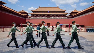 China erhöht die Verteidigungsausgaben – trotz schlechter wirtschaftlicher Lage während der Corona-Krise