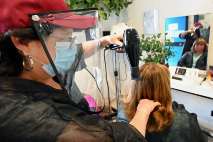 Aufregung um „unverschämte“ Corona-Pauschalen: Hygienevorschriften treiben Preise beim Friseur in die Höhe