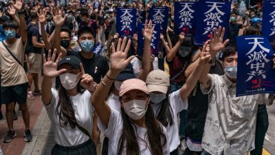 Hongkonger wieder auf der Straße – Politiker aus 23 Ländern kritisieren Pekings „Sicherheitsgesetz“