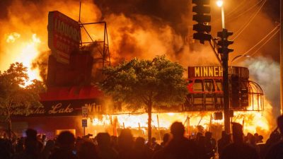 US-Nationalgarde bezieht wegen Unruhen in Minneapolis Stellung