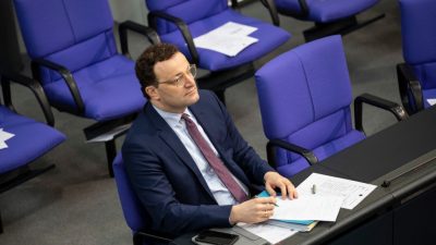 Bundestagsdebatte: Spahn hat Vertrauen mit „überstürzter Debatte um Immunitätsausweis beschädigt“