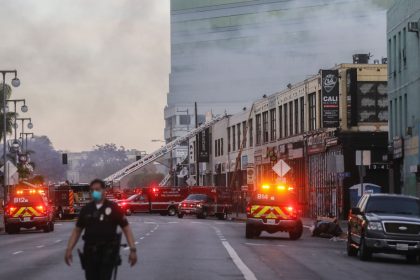 Elf Feuerwehrleute bei Kampf gegen Brand in Los Angeles verletzt