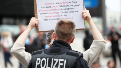 Berlin will Deeskalationsgebot bei Demos gesetzlich festschreiben