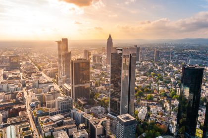 Frankfurter Banken könnten wegen Corona 2000 Mitarbeiter bis Ende 2022 verlieren