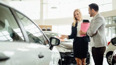Arbeitsmoral und Attraktivität: Der Kampf der Autohändler um engagierte Mitarbeiter