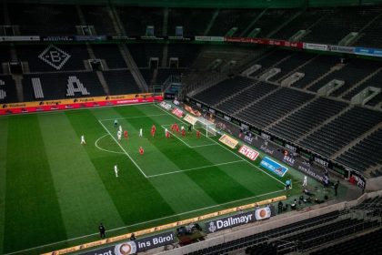 Geisterderby bis Kalou: Zwei Bundesliga-Monate im Zeitraffer