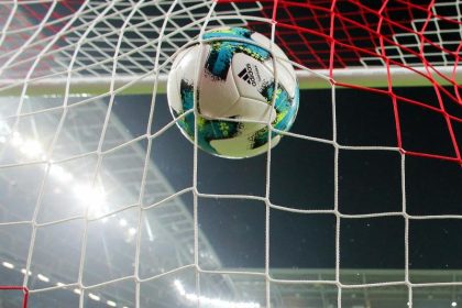 Laborversuch: Bundesliga-Auftakt unter scharfer Beobachtung