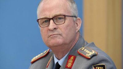 Generalinspekteur fordert „vollausgestattete Bundeswehr schon in Friedenszeiten“