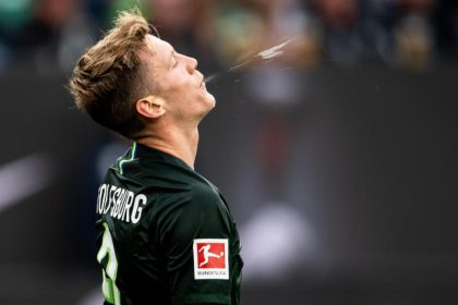 Spucken verboten: Strenge Maßnahmen für die Geisterspiele