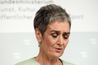 Österreich: Grüne Kulturstaatssekretärin tritt zurück –  Regierung gibt Kulturfahrplan bekannt