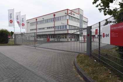 Corona-Ausbruch bei Paketzusteller: Kreis prüft Kontakte