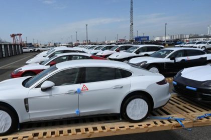 Gewinn von Porsche bricht um 30 Prozent ein