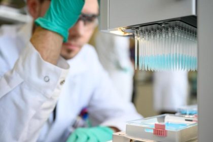 Erste gute Ergebnisse zu Corona-Impfstoff vom US-Biotech-Unternehmen Moderna