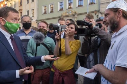 Urteil: Versammlungsverbot durch sächsische Corona-Schutz-Verordnung unverhältnismäßig