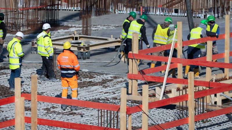 Auswärtiges Amt vergab weniger Arbeitsvisa für Westbalkan-Bevölkerung – Baugewerbe befürchtet Engpass