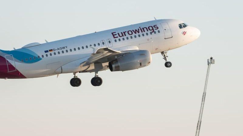 Sardinien: Eurowings-Flieger musste umkehren – Flughafen war noch geschlossen
