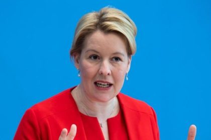 Giffey: Schul- und Kita-Öffnung nur ohne 1,50-Meter-Regel