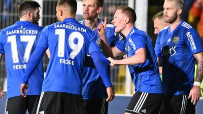 Regionalliga beendet: Saarbrücken steigt in 3. Liga auf