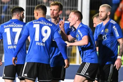 Regionalliga beendet: Saarbrücken steigt in 3. Liga auf