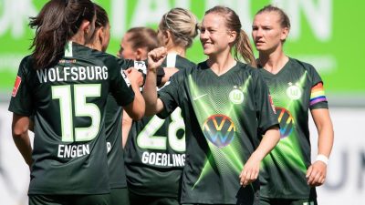 Wolfsburger Fußballerinnen gewinnen bei Neustart