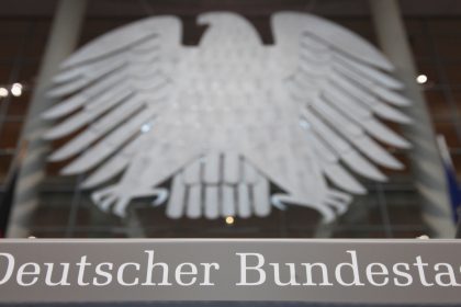 Bundestag: „Epidemische Lage von nationaler Tragweite beenden – Bevölkerung weiter schützen“
