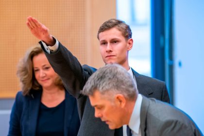Norwegischer Rechtsextremist nach Angriff auf Moschee zu langjähriger Haft verurteilt