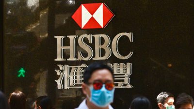 Pompeo kritisiert britische Großbank HSBC für „Kniefall des Unternehmens“ vor Peking