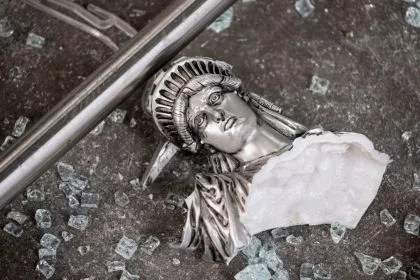 New York verlängert Ausgangssperre wegen Ausschreitungen bis Sonntag