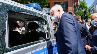 Seehofer kritisiert zunehmende Gewalt gegen Polizisten