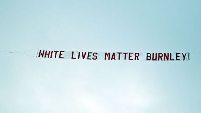 Rassismus-Debatte: Flugzeug mit „White Lives Matter“-Banner über Manchester-City-Stadion geflogen