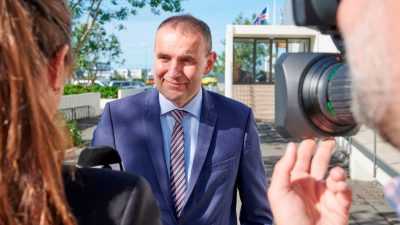 Präsidentenwahl in Island: Johannesson gewinnt haushoch