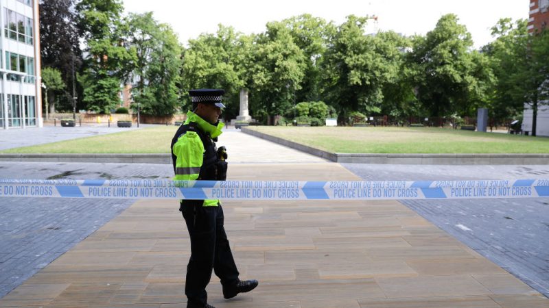 Drei Tote: Britische Polizei stuft Messerangriff in Reading als „terroristisch“ ein