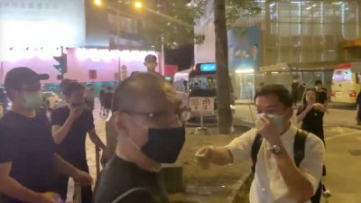 Messerangriff auf Epoch Times Reporter in Hongkong während des Protest-Jahrestages