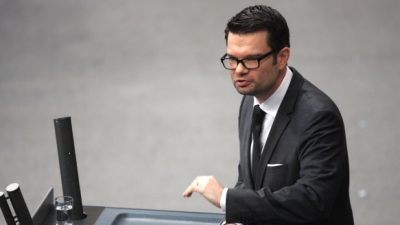 FDP fordert Erklärung von Merkel zur Corona-Politik vor dem Bundestag