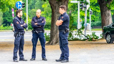 „Rassismus“-Vorwürfe wecken in USA und Deutschland Forderungen nach „polizeifreier Zukunft“