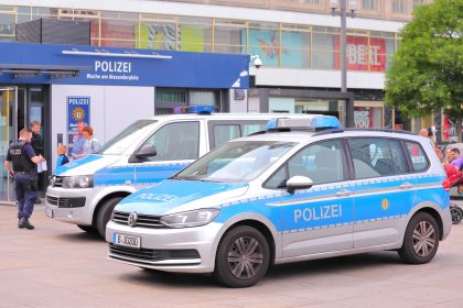 Ein Toter und ein Verletzter bei Streit auf Berliner Alexanderplatz