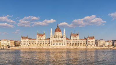 Ungarn weist Kritik an Grundrechts-Einschnitten zurück