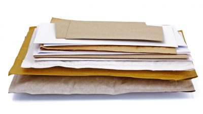 Netzagentur hält beide Briefporto-Erhöhungen für rechtswidrig: „Klage dürfte für den Kläger Erfolg haben“