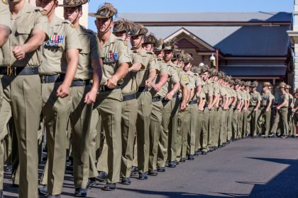 Australische Regierung entsendet rund tausend Soldaten nach Melbourne