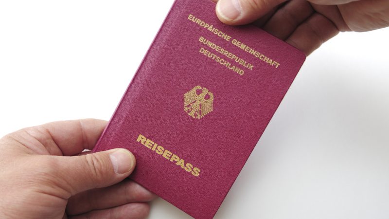 Neue Regelungen bei Pass und Personalausweis