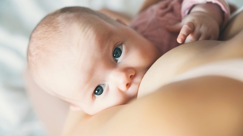 Geimpft ohne Zulassung: Impf-Nebenwirkungen bei Neugeborenen und Kindern