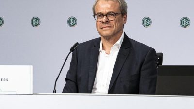Finanzvorstand Peter Peters verlässt Schalke nach 27 Jahren