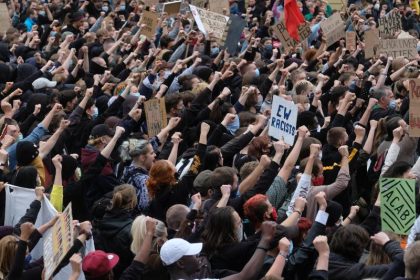 Lauterbach: „Demonstrationen sind ein Sargnagel für die noch bestehenden Regeln“