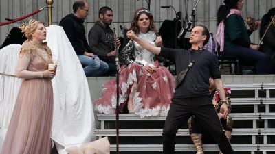 Corona-Einschränkungen: „Rheingold“ auf dem Parkdeck der Deutschen Oper Berlin