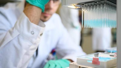 Hamburger Virologe: „Superimpfstoff“ wird es nicht geben „und schon gar nicht nächstes Jahr“