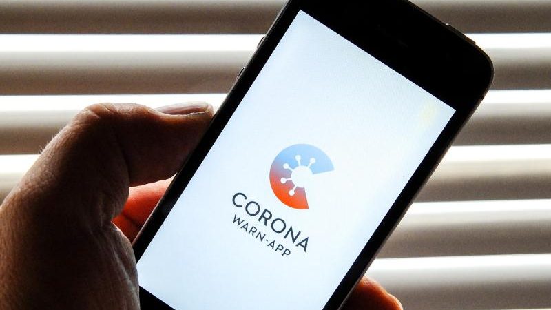 Entwicklungskosten von 20 Millionen Euro: Corona-App soll am Dienstag freigeschaltet werden