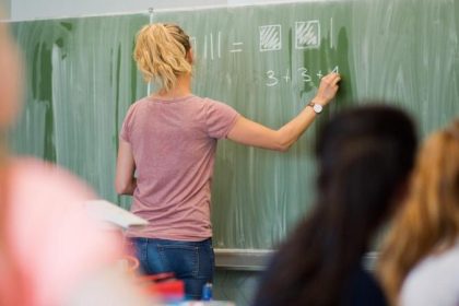 Schule nach den Sommerferien ohne Abstandsregel geplant